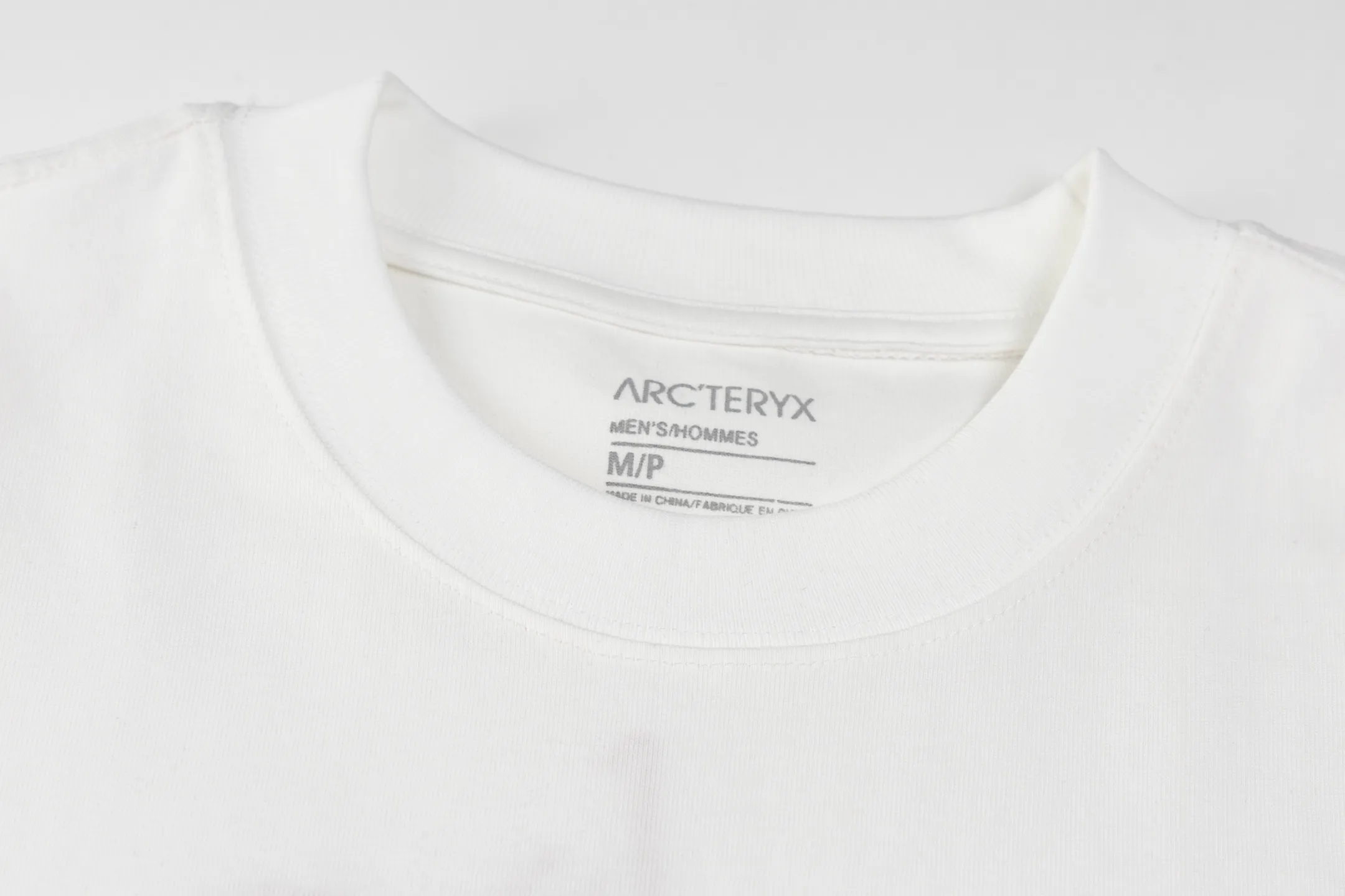 Ayc Teryx （F 2） 2025FW T LOGO Premium 32s Same Style ：Black White Size：XS S M L